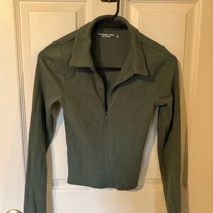 Abercrombie & Fitch Women's Ribbed Olive Green Quarter Zip Long Sleeve Shirt